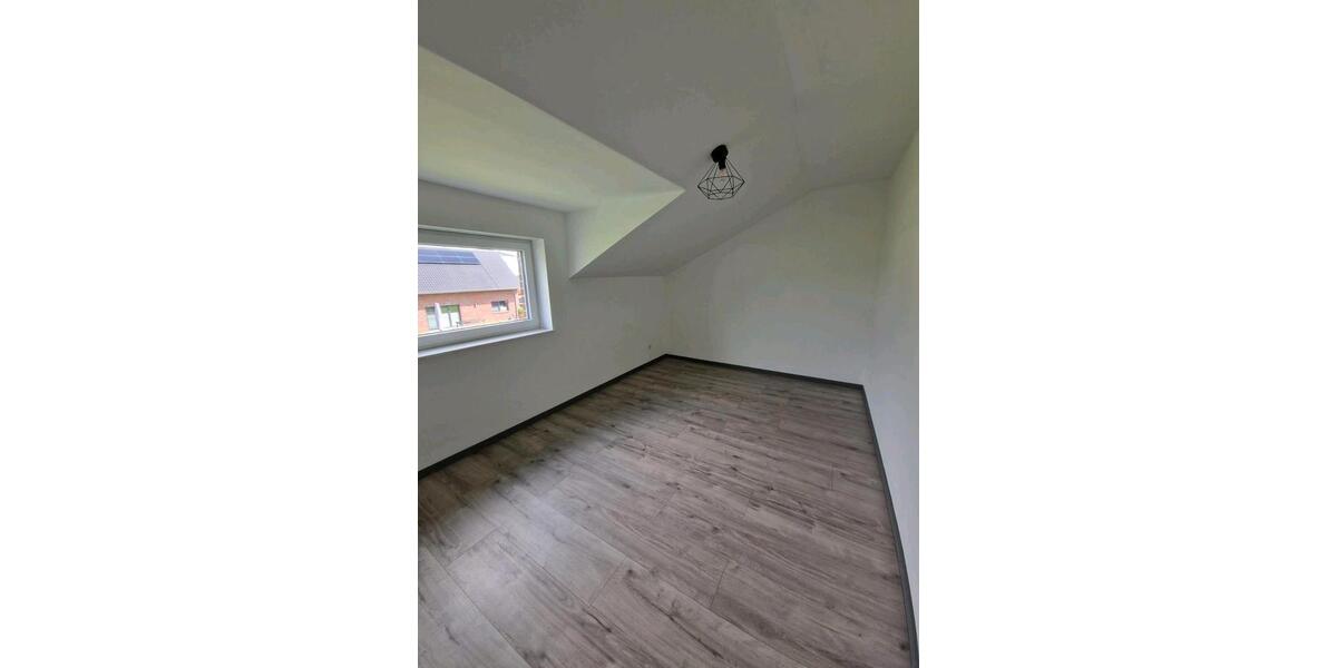 Etagenwohnung Ilsede - 3 Zimmer, 75 m&sup2;, 750&euro; | Angebot:26579211