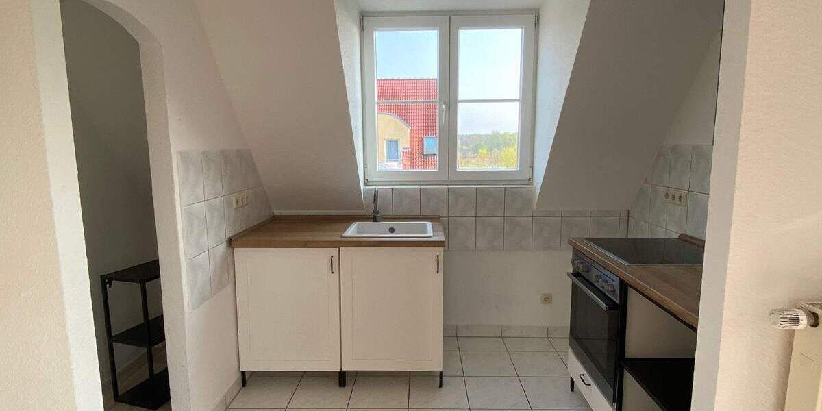 Etagenwohnung Burg - 2 Zimmer, 60 m&sup2;, 350&euro; | Angebot:25667670