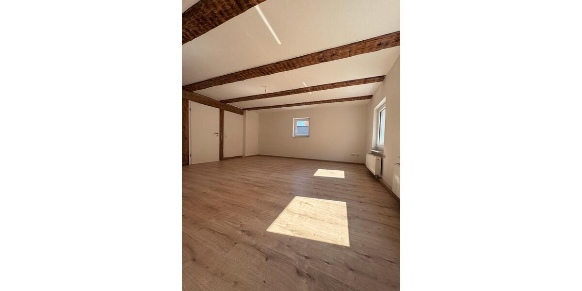 Etagenwohnung Kirchensittenbach - 5 Zimmer, 187 m&sup2;, 1.480&euro; | Angebot:26040539