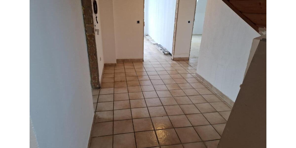 Etagenwohnung Warburg - 4 Zimmer, 95 m&sup2;, 650&euro; | Angebot:24599562