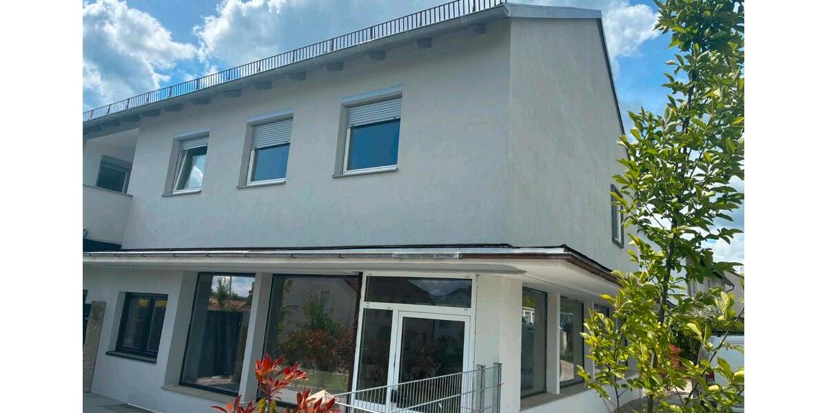 Etagenwohnung Neustadt an der Donau - 1 Zimmer, 68 m&sup2;, 1.000&euro; | Angebot:26640192