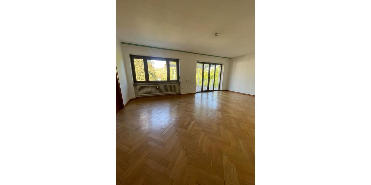 Etagenwohnung Saarbrücken Brebach-Fechingen - 3.5 Zimmer, 120 m&sup2;, 800&euro; | Angebot:26301533