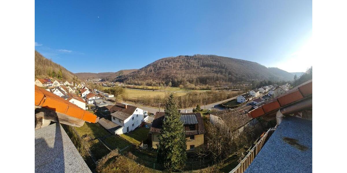 Dachgeschoßwohnung Geislingen an der Steige - 3.5 Zimmer, 102 m&sup2;, 980&euro; | Angebot:24630717