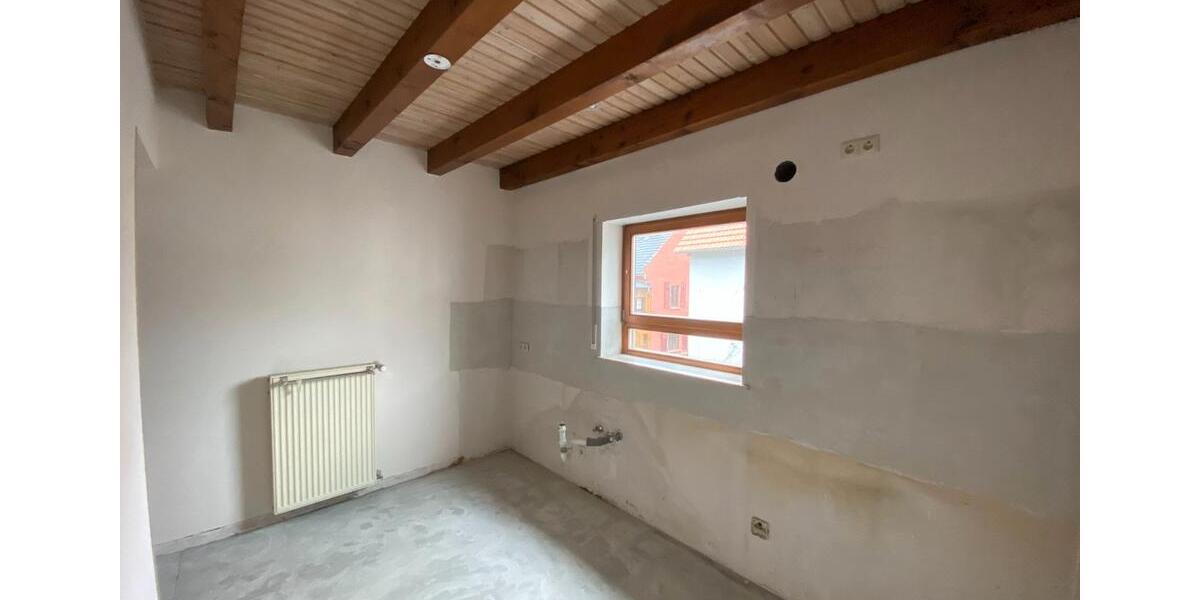 Etagenwohnung Idstein - 4 Zimmer, 130 m&sup2;, 1.300&euro; | Angebot:26482961
