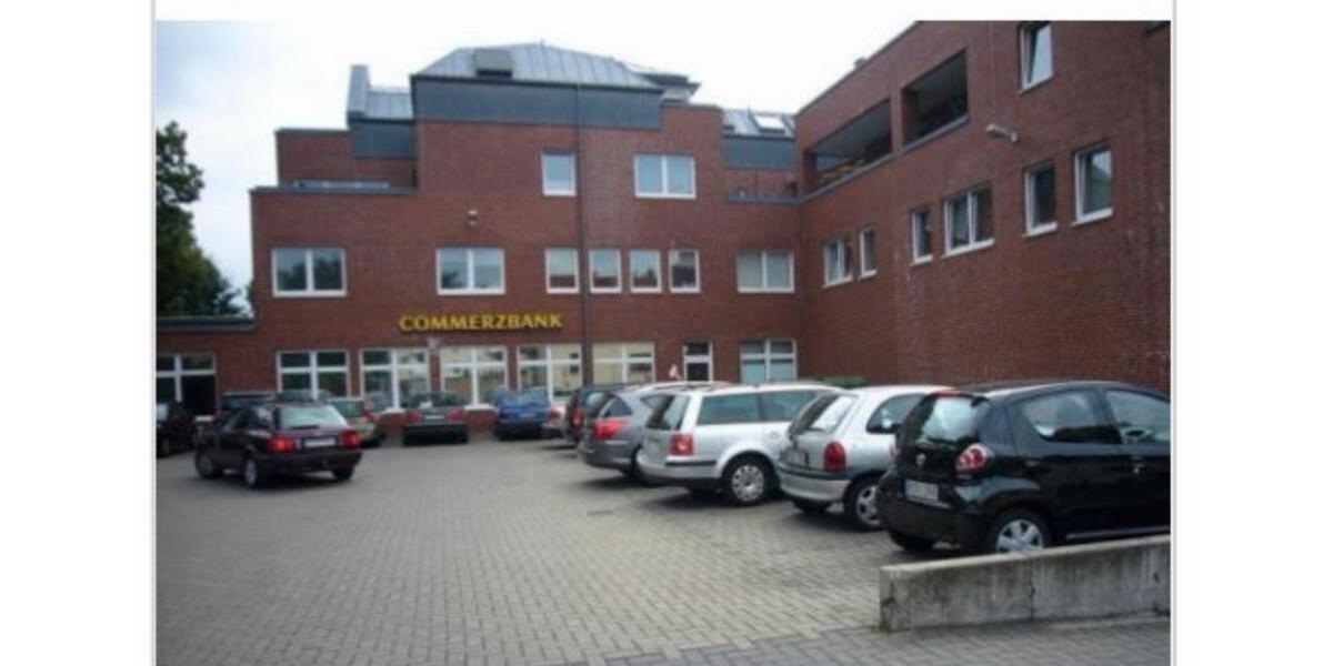 Vielseitig nutzbare Laden-Büro-Praxis-Fläche mit Schaufenster zimmer