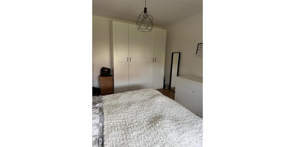 Etagenwohnung Oerlinghausen - 2 Zimmer, 80 m&sup2;, 900&euro; | Angebot:26603570
