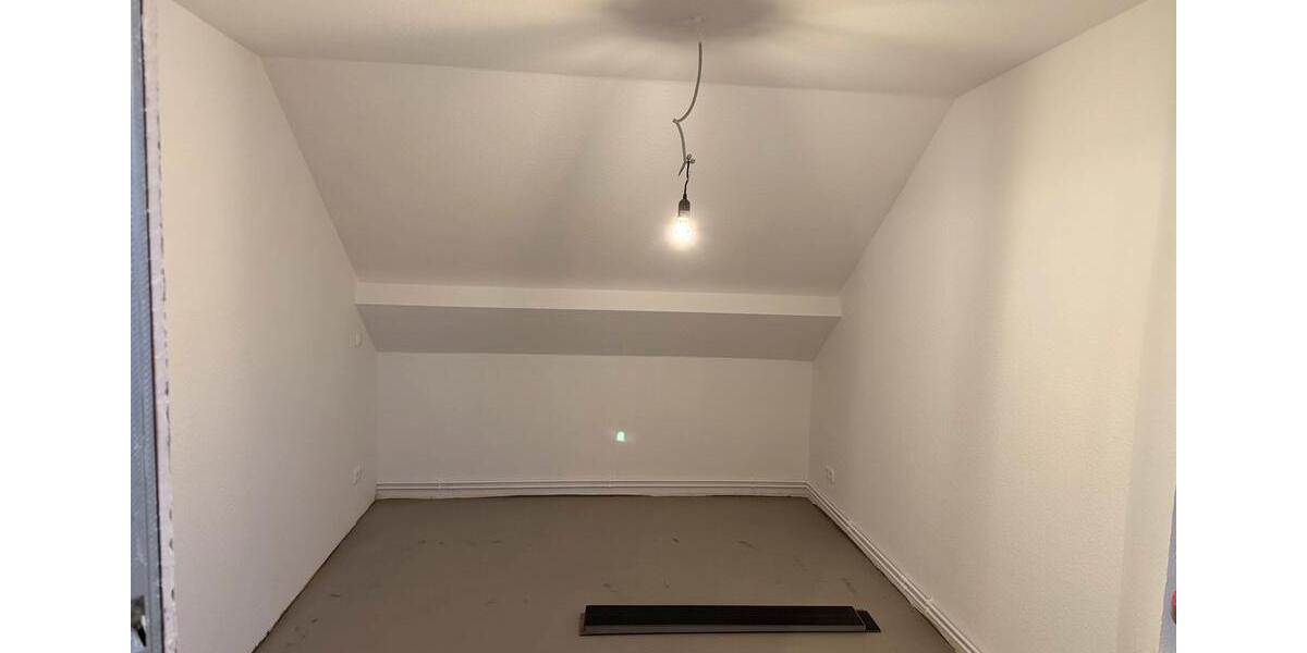 Dachgeschoßwohnung Schönberg (Holstein) - 3 Zimmer, 100 m&sup2;, 1.300&euro; | Angebot:24766314