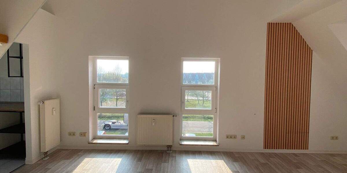 Etagenwohnung Burg - 2 Zimmer, 60 m&sup2;, 350&euro; | Angebot:25667670