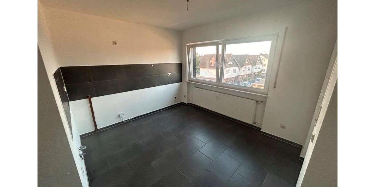 Dachgeschoßwohnung Bürstadt - 3 Zimmer, 90 m&sup2;, 850&euro; | Angebot:25172624