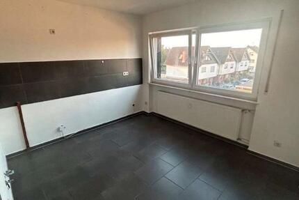 Wohnung Bürstadt - 3 Zimmer, 90 m&sup2;, 850&euro; | Angebot:25172624