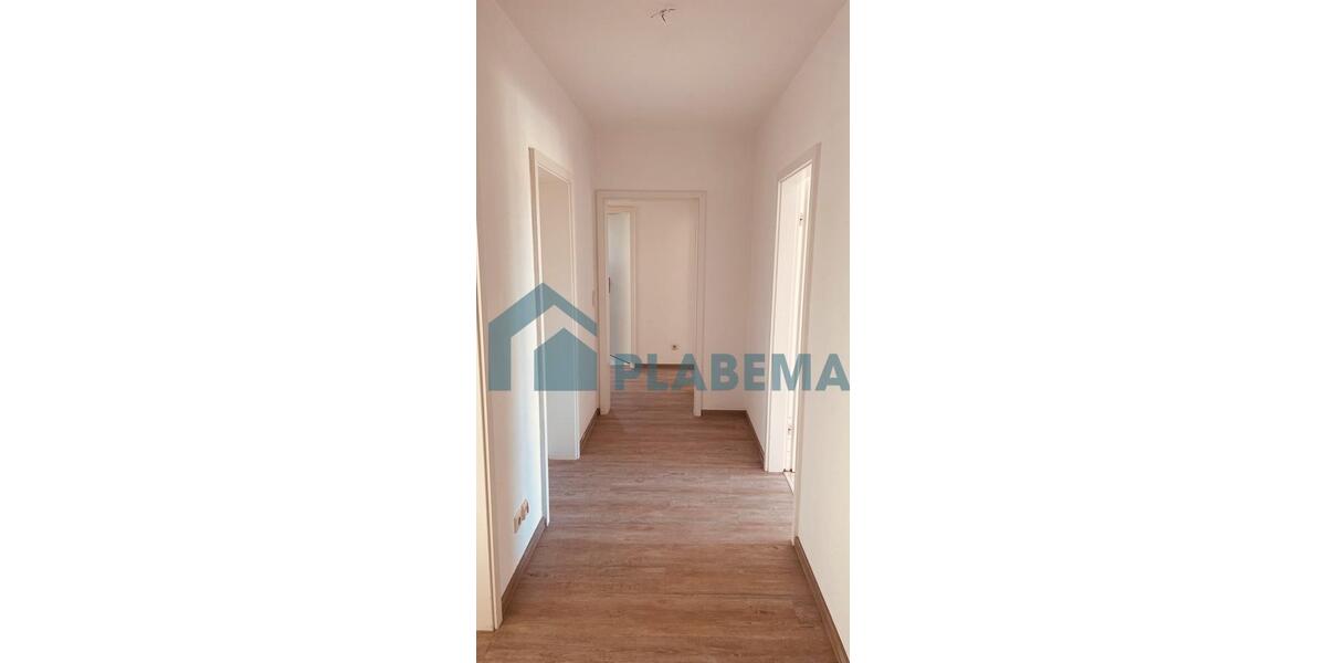 Etagenwohnung Neubrandenburg - 4 Zimmer, 91 m&sup2;, 1.300&euro; | Angebot:24711626