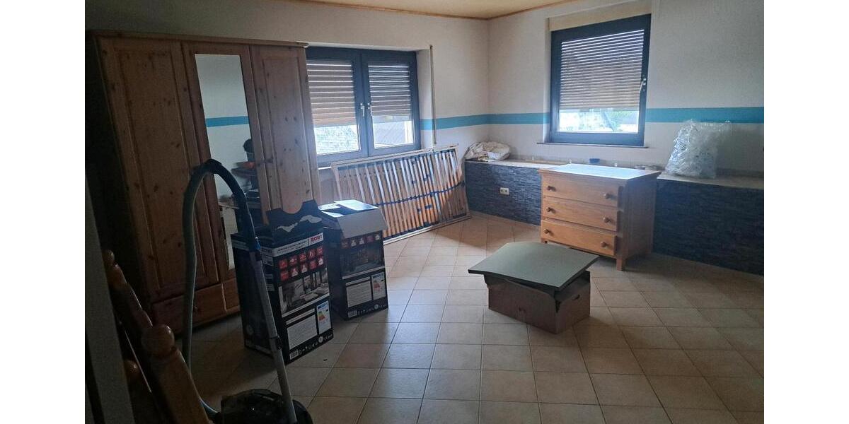 Etagenwohnung Kirchberg (Hunsrück) - 3 Zimmer, 120 m&sup2;, 850&euro; | Angebot:26498509