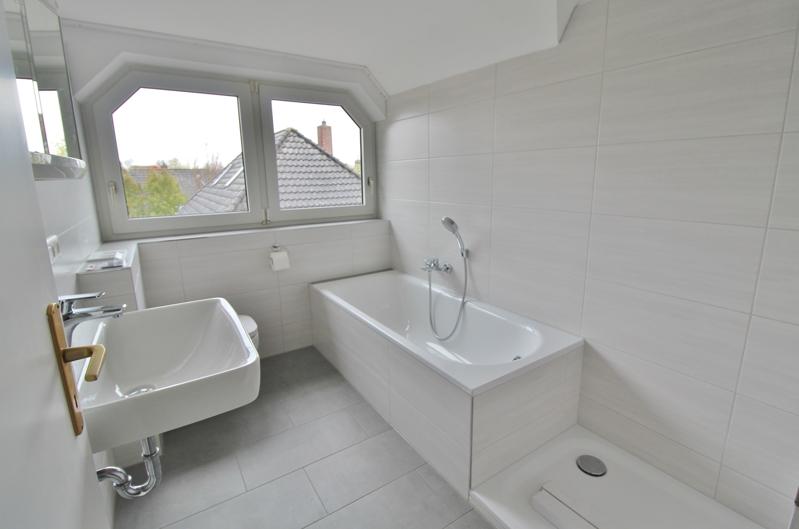 Dachgeschoßwohnung Weyhe - 2.5 Zimmer, 65 m&sup2;, 750&euro; | Angebot:24659328