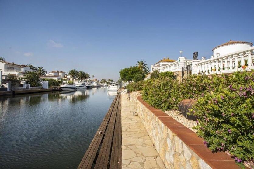 *Last Minute* Empuriabrava Ferienhaus am Kanal vom 01.07. -08.07.