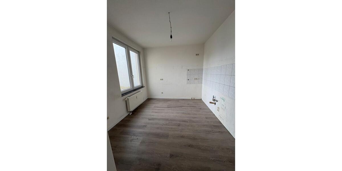 Dachgeschoßwohnung Delmenhorst Düsternort - 4 Zimmer, 121 m&sup2;, 1.000&euro; | Angebot:26603464
