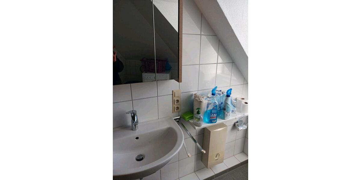 Dachgeschoßwohnung Stolberg (Rheinland) - 2 Zimmer, 75 m&sup2;, 750&euro; | Angebot:25858768