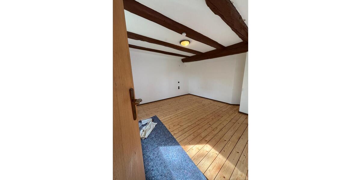 Etagenwohnung Trendelburg - 3 Zimmer, 65 m&sup2;, 450&euro; | Angebot:26701294