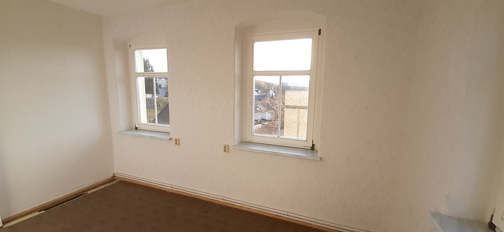 helle Drei-Zimmer-Wohnung in ruhiger Lage mit guter Fernsicht