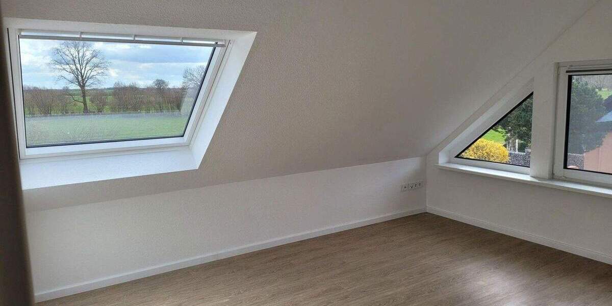 Etagenwohnung Bosau Hutzfeld - 3 Zimmer, 100 m&sup2;, 890&euro; | Angebot:24656807