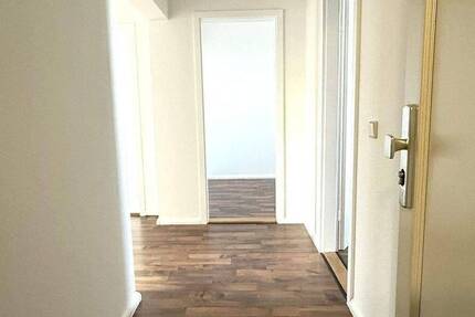 Zimmer Chemnitz Gablenz - 3 Zimmer, 64 m&sup2;, 355&euro; | Angebot:26540797