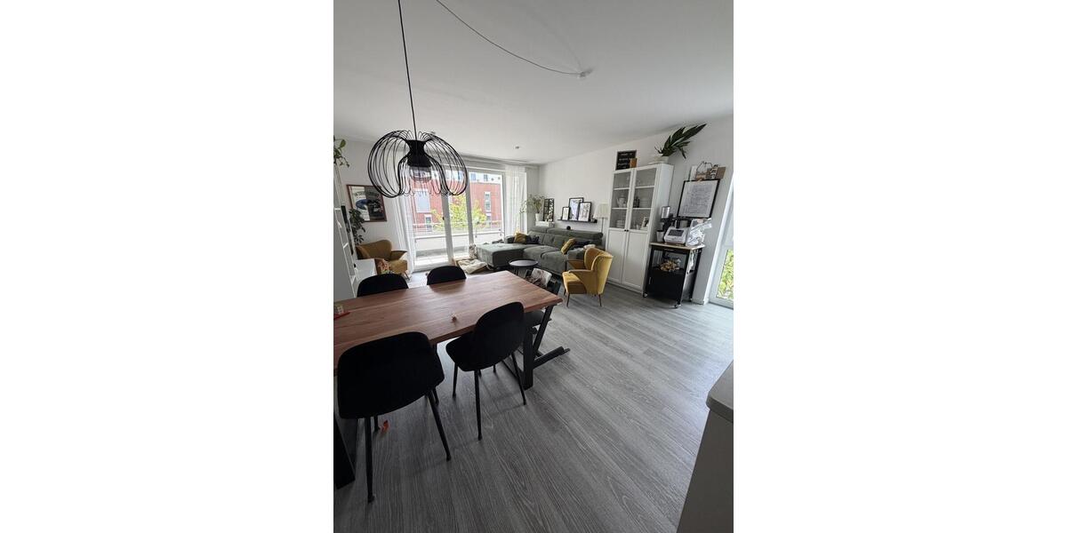 Etagenwohnung Oldenburg Etzhorn - 3 Zimmer, 93 m&sup2;, 1.200&euro; | Angebot:26660326