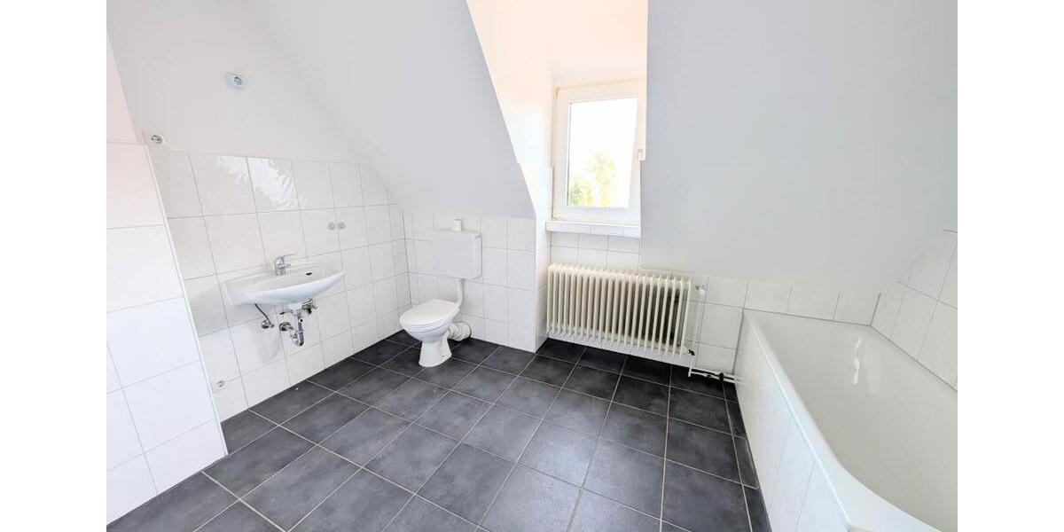 Dachgeschoßwohnung Marl Alt-Marl - 2 Zimmer, 61 m&sup2;, 425&euro; | Angebot:25335350