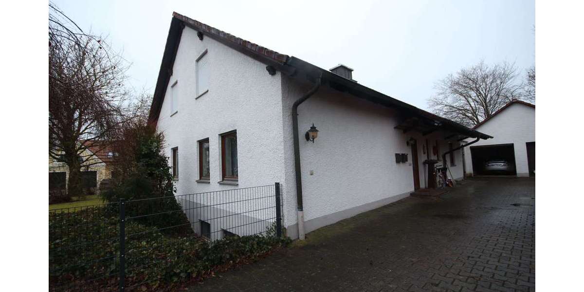 Etagenwohnung Wertingen - 4 Zimmer, 85 m&sup2;, 800&euro; | Angebot:25088337