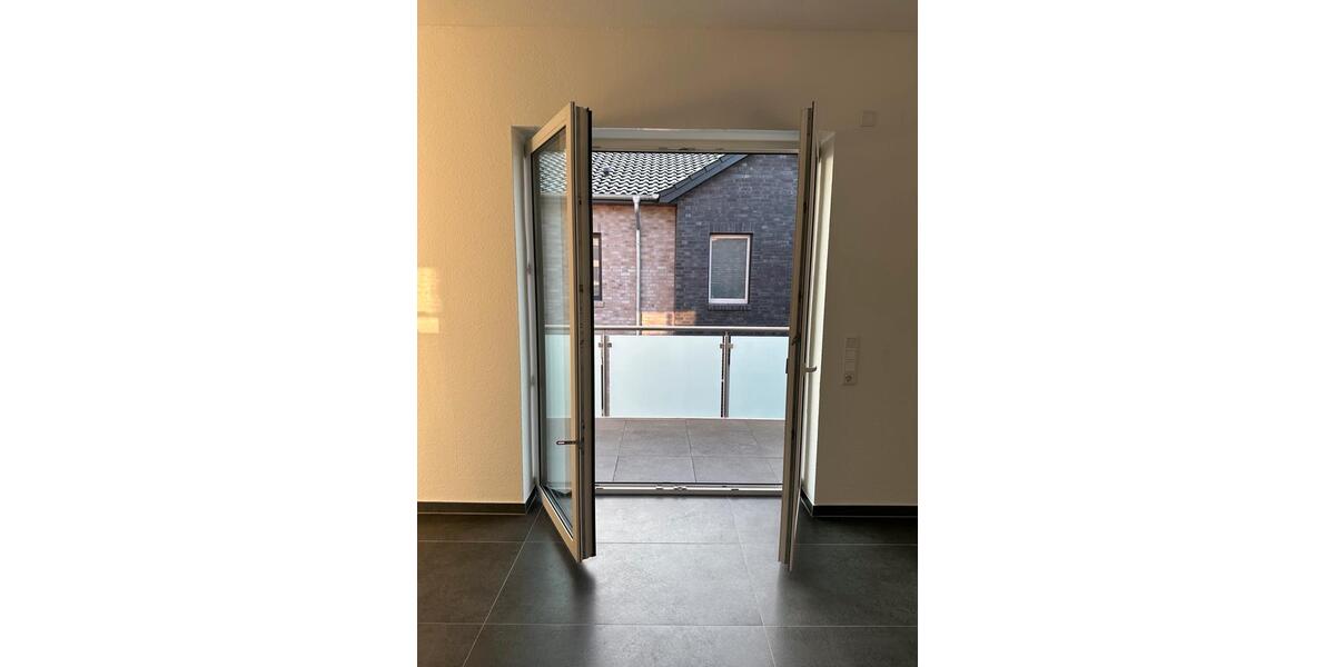 Etagenwohnung Barßel - 5 Zimmer, 92 m&sup2;, 900&euro; | Angebot:25698833