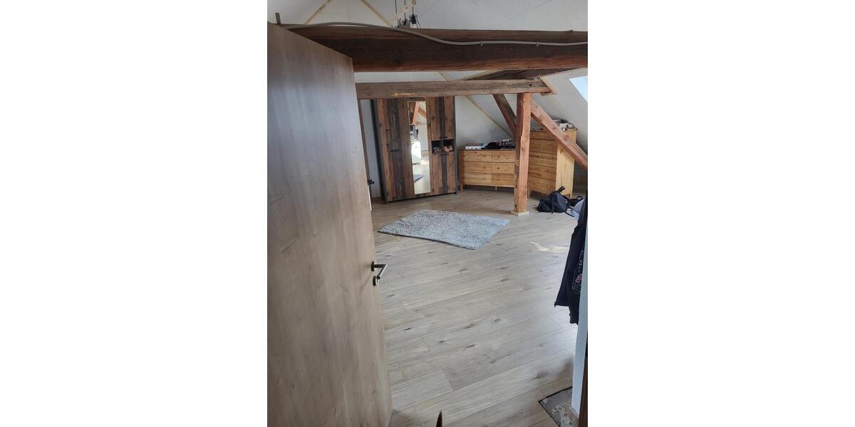 Etagenwohnung Elsendorf - 4 Zimmer, 149 m&sup2;, 1.569&euro; | Angebot:26225252