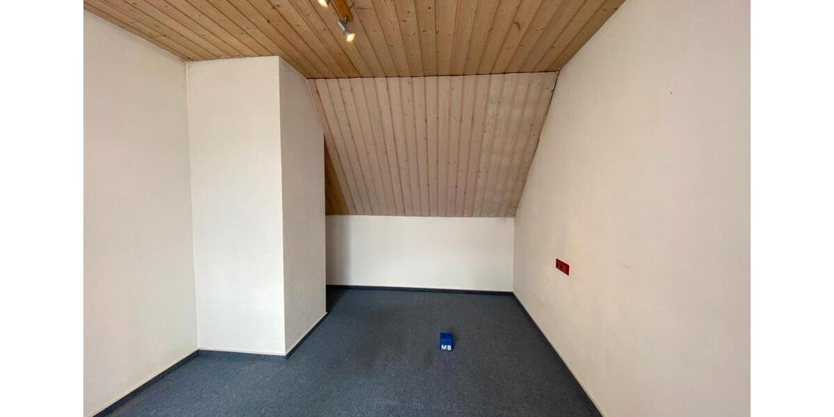 Dachgeschoßwohnung Albstadt Gemarkung Onstmettingen - 2.5 Zimmer, 52 m&sup2;, 450&euro; | Angebot:26619113