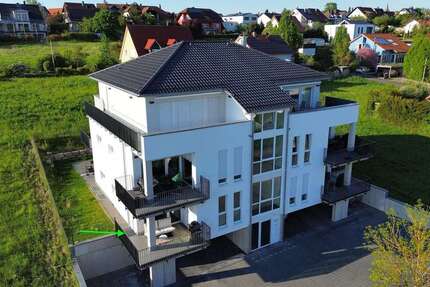 Wohnung zum Mieten in Waldbüttelbrunn 1.350 € 96 m² 3 zimmer