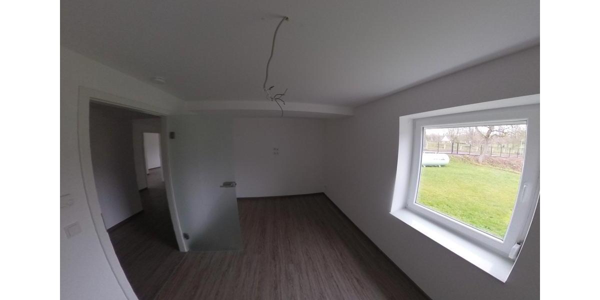 Erdgeschoßwohnung Breitenworbis - 4 Zimmer, 105 m&sup2;, 662&euro; | Angebot:26577957