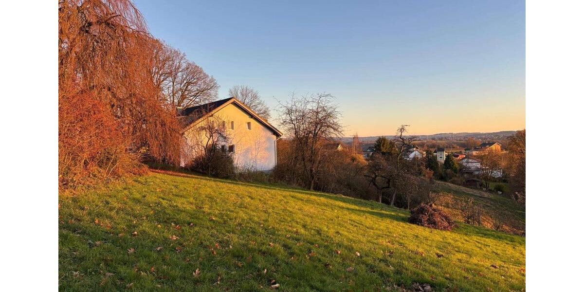 Erdgeschoßwohnung Hennef (Sieg) - 3 Zimmer, 150 m&sup2;, 1.350&euro; | Angebot:26461049