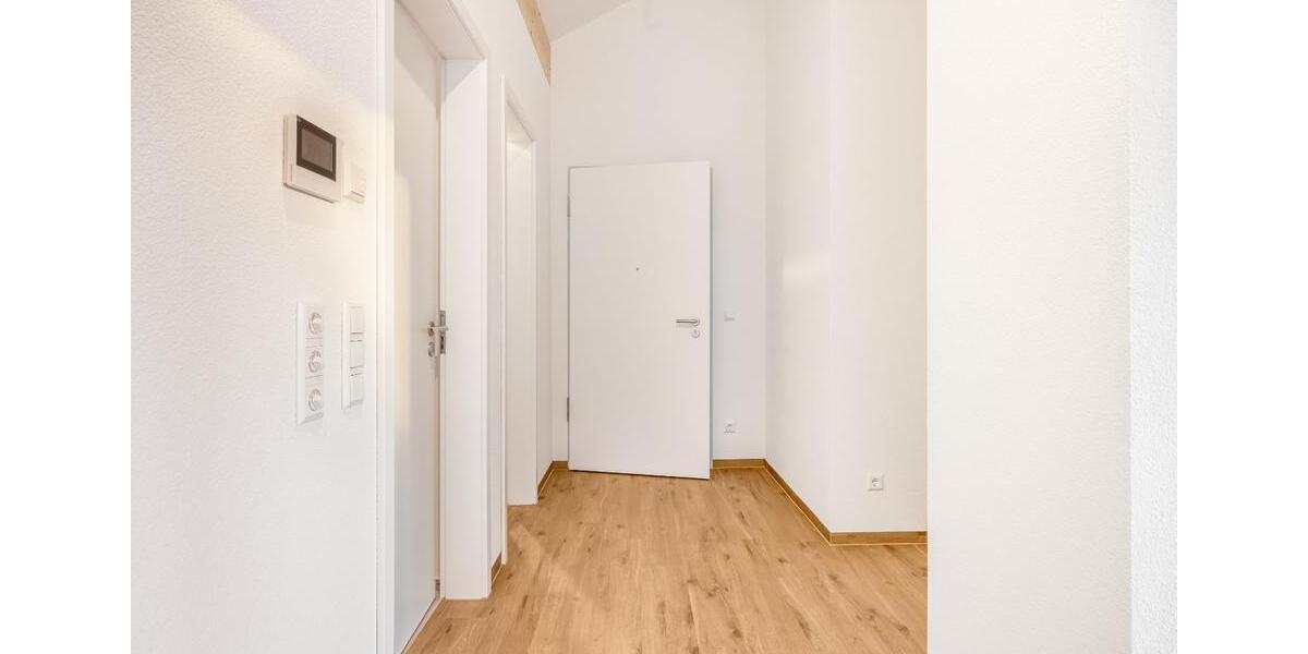 Dachgeschoßwohnung Markdorf - 3 Zimmer, 102 m&sup2;, 1.718&euro; | Angebot:25613593