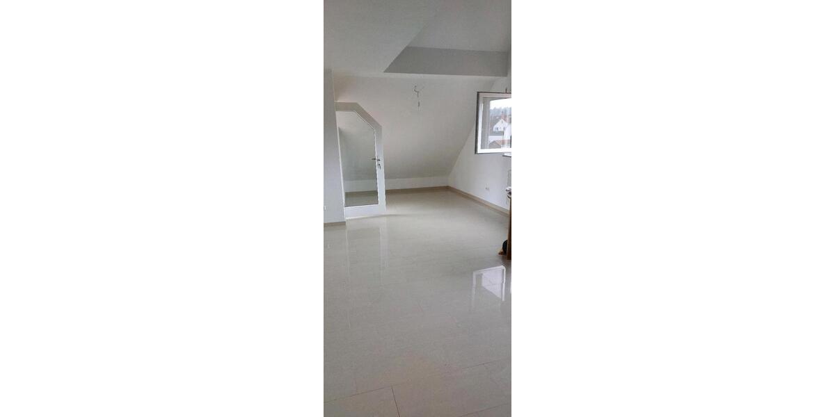 Etagenwohnung Birkenfeld - 2 Zimmer, 87 m&sup2;, 890&euro; | Angebot:26582438