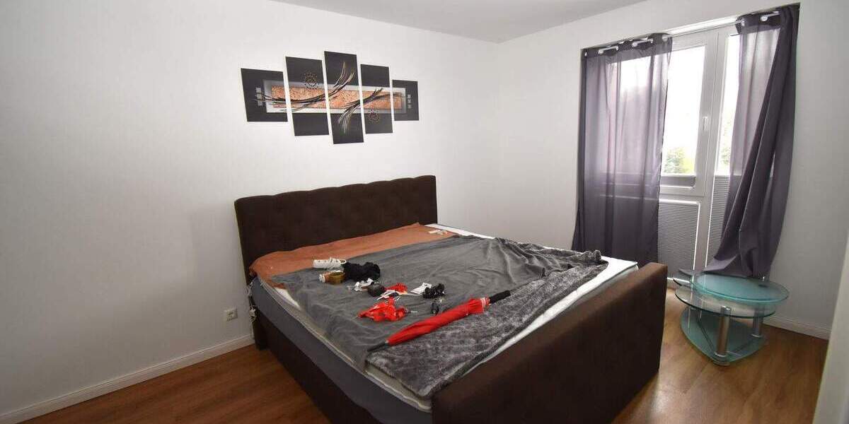 Etagenwohnung Uetersen - 3 Zimmer, 82 m&sup2;, 1.150&euro; | Angebot:24967172