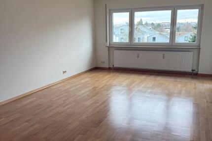 Großzügige,helle 3,5 -Zimmer-Wohnung zu vermieten in Eglosheim 3 zimmer