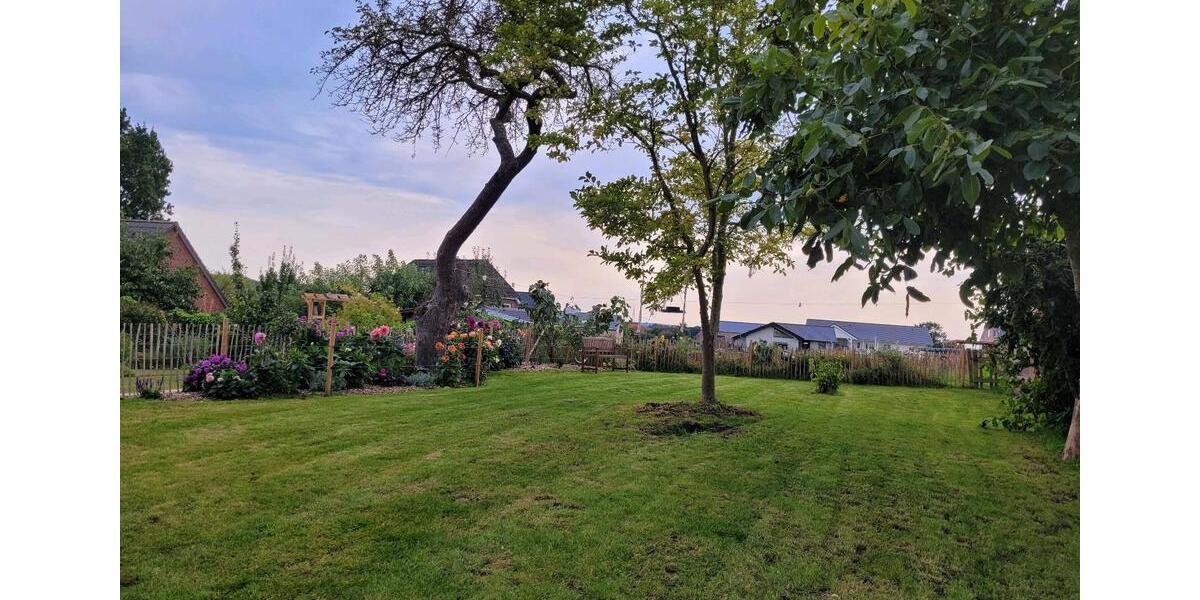 Einfamilienhaus Eutin - 2 Zimmer, 100 m&sup2;, 1.400&euro; | Angebot:24719720