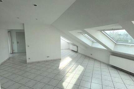 Wohnung Saarbrücken St Johann - 2 Zimmer, 51 m&sup2;, 600&euro; | Angebot:25683672