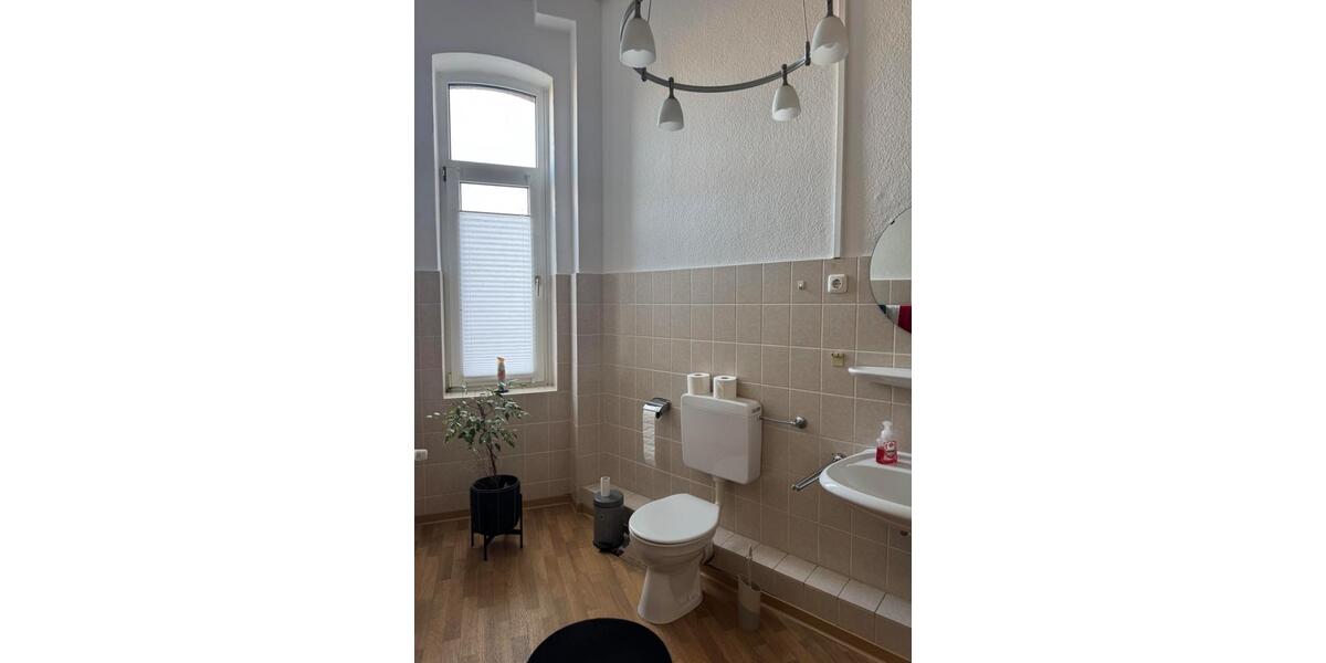 Etagenwohnung Nienburg (Weser) - 6 Zimmer, 186 m&sup2;, 1.400&euro; | Angebot:26058512