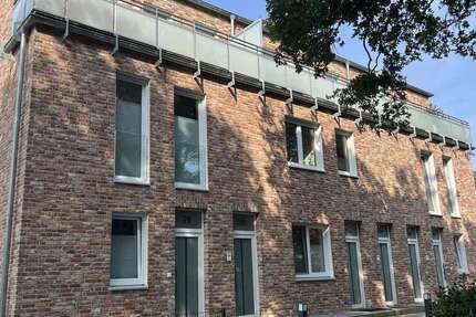 Wohnung zum Mieten in Hamburg Hummelsbüttel 2.100 € 99.92 m²