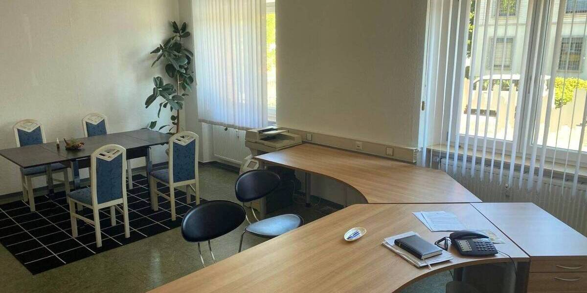 ATTRAKTIVE BÜROFLÄCHE - in zentraler Lage 1 zimmer