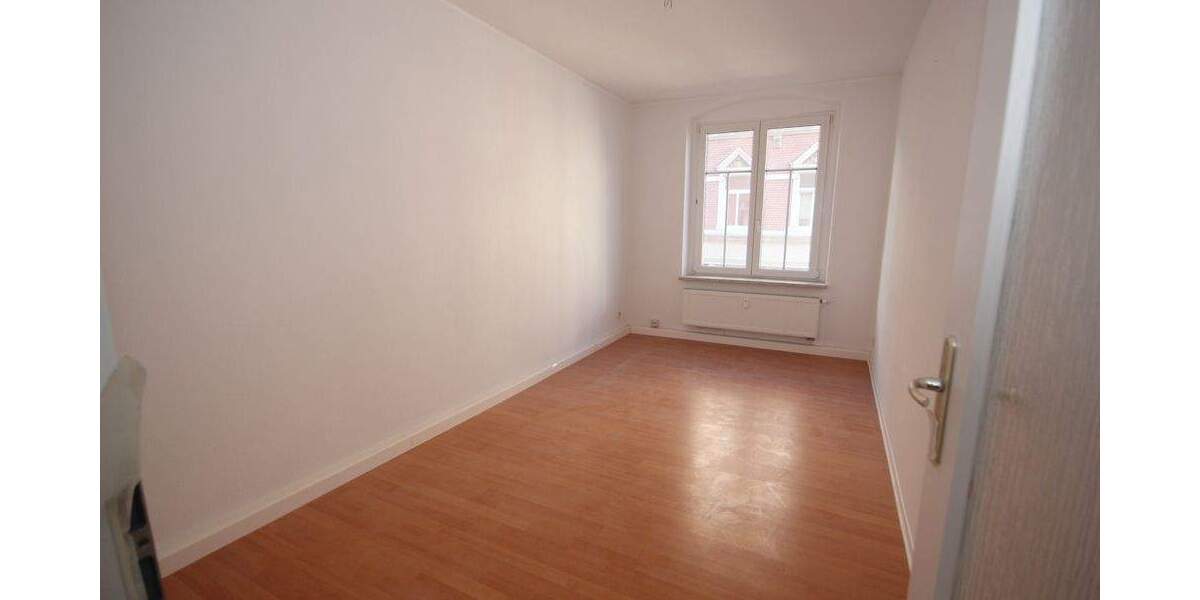 Etagenwohnung Döbeln Sörmitz - 5 Zimmer, 148 m&sup2;, 740&euro; | Angebot:24453175