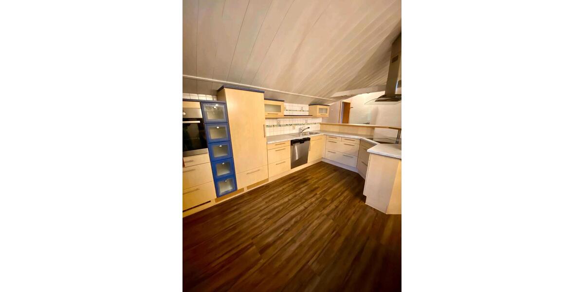 Dachgeschoßwohnung Oberreute - 3 Zimmer, 115 m&sup2;, 990&euro; | Angebot:25842102