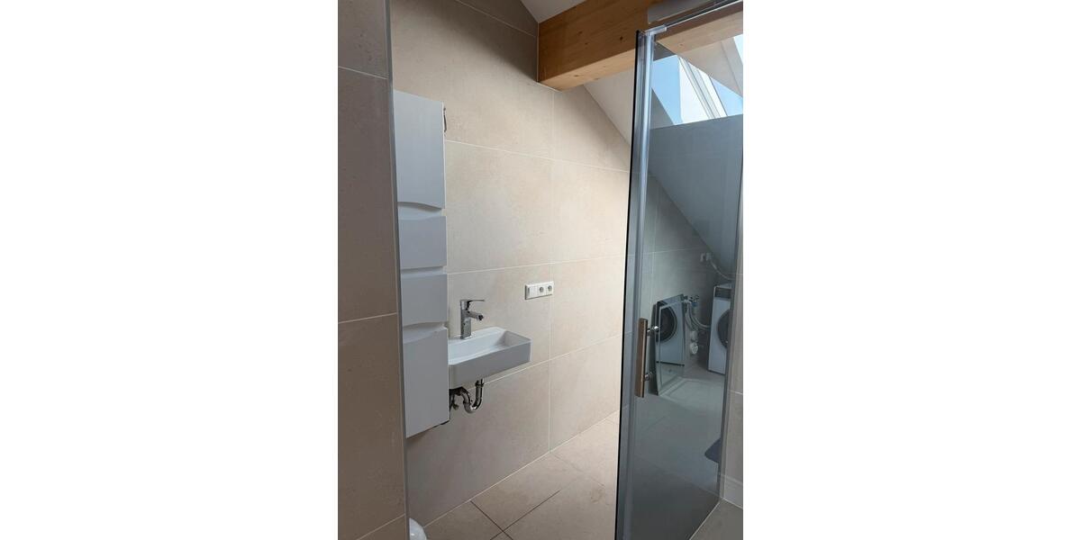 Dachgeschoßwohnung Zeitlarn - 670&euro; | Angebot:25945291