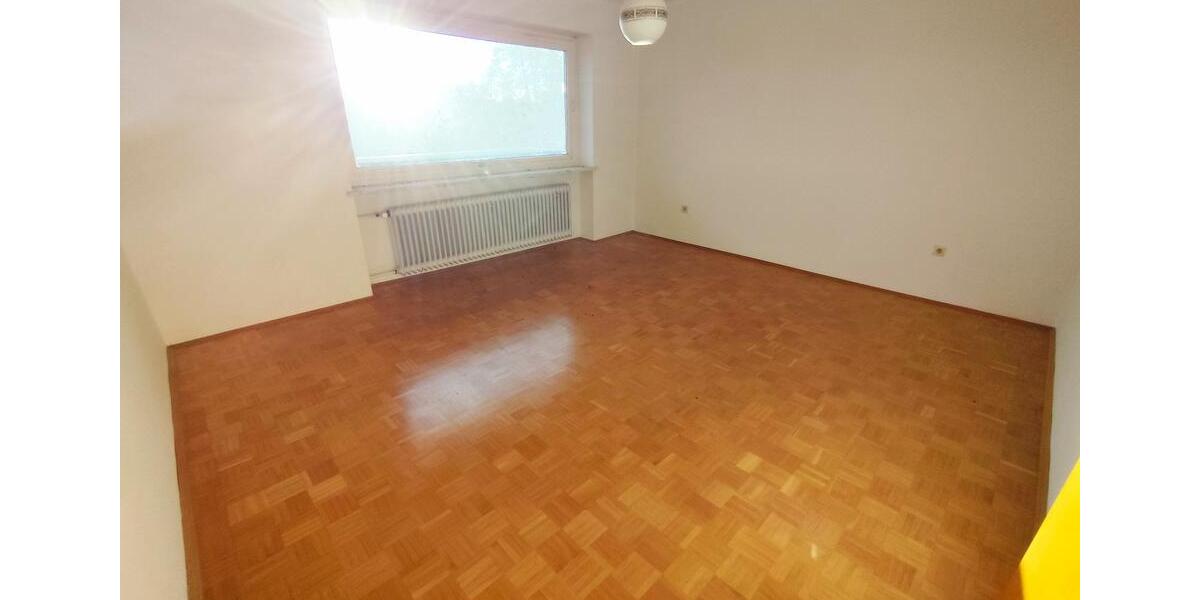 Etagenwohnung Wallerfing - 3 Zimmer, 80 m&sup2;, 600&euro; | Angebot:25830633