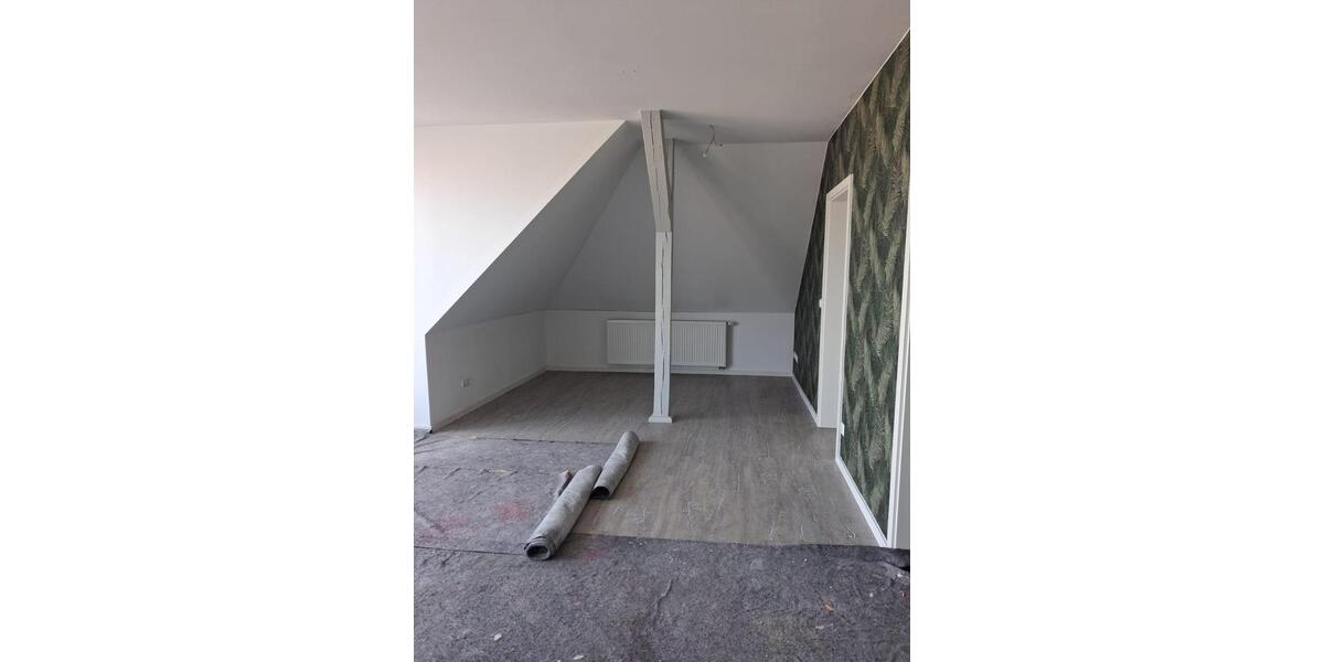 Dachgeschoßwohnung Tangermünde - 2 Zimmer, 98 m&sup2;, 833&euro; | Angebot:25265870