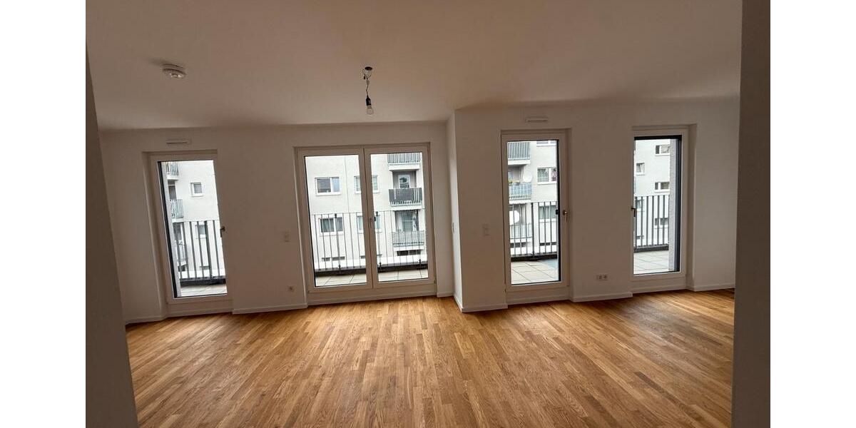 Einfamilienhaus Berlin Mitte - 2 Zimmer, 67 m&sup2;, 1.720&euro; | Angebot:26279899