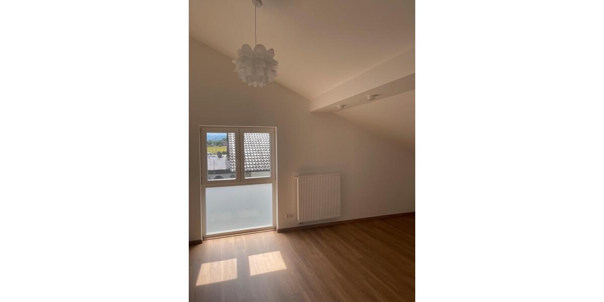 Dachgeschoßwohnung Rheinmünster - 3 Zimmer, 100 m&sup2;, 1.000&euro; | Angebot:26611026