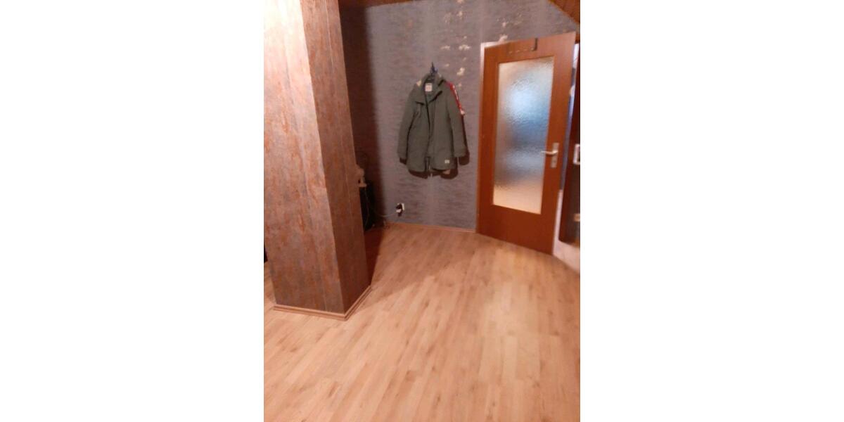Dachgeschoßwohnung Kreuztal - 2 Zimmer, 60 m&sup2;, 430&euro; | Angebot:26413479